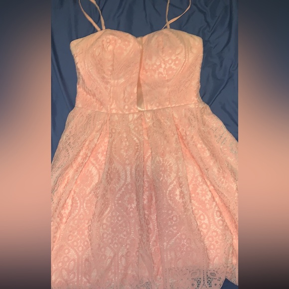 semi formal dress - Picture 4 of 5